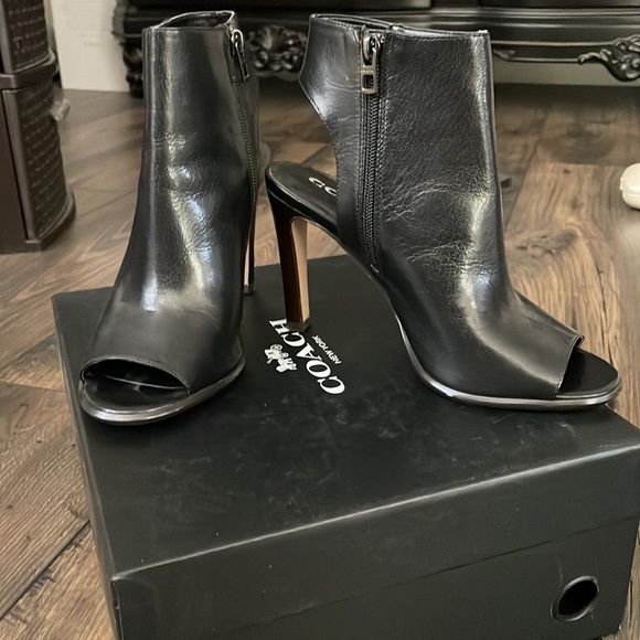 COACH open toe booties/heels. - Picture 4 of 5